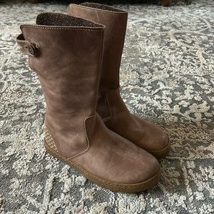 Po-Zu light brown leather/suede mid calf boot.